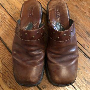 Born Clogs Size 8